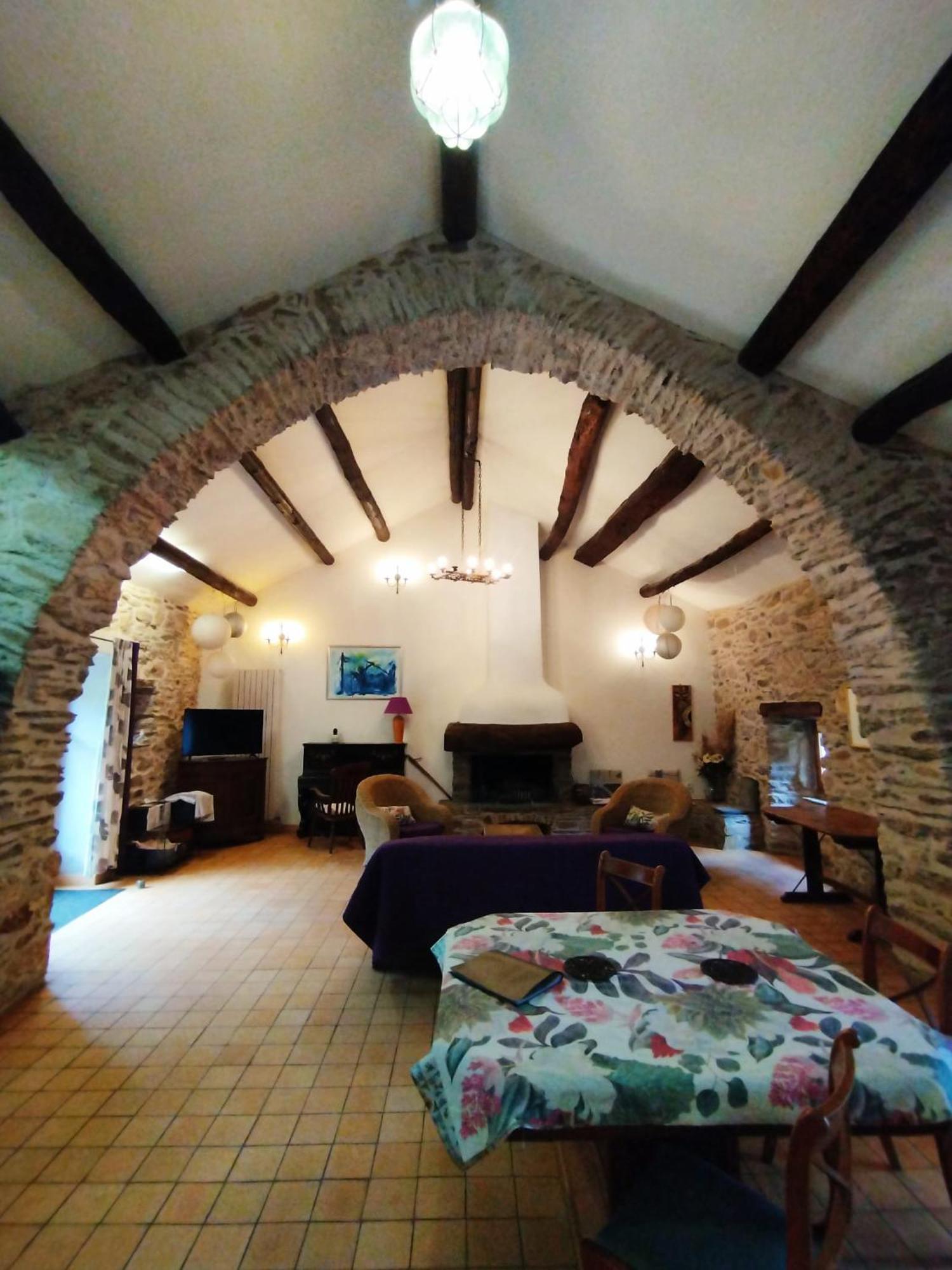 Chateau De Colombieres Sur Orb Buitenkant foto