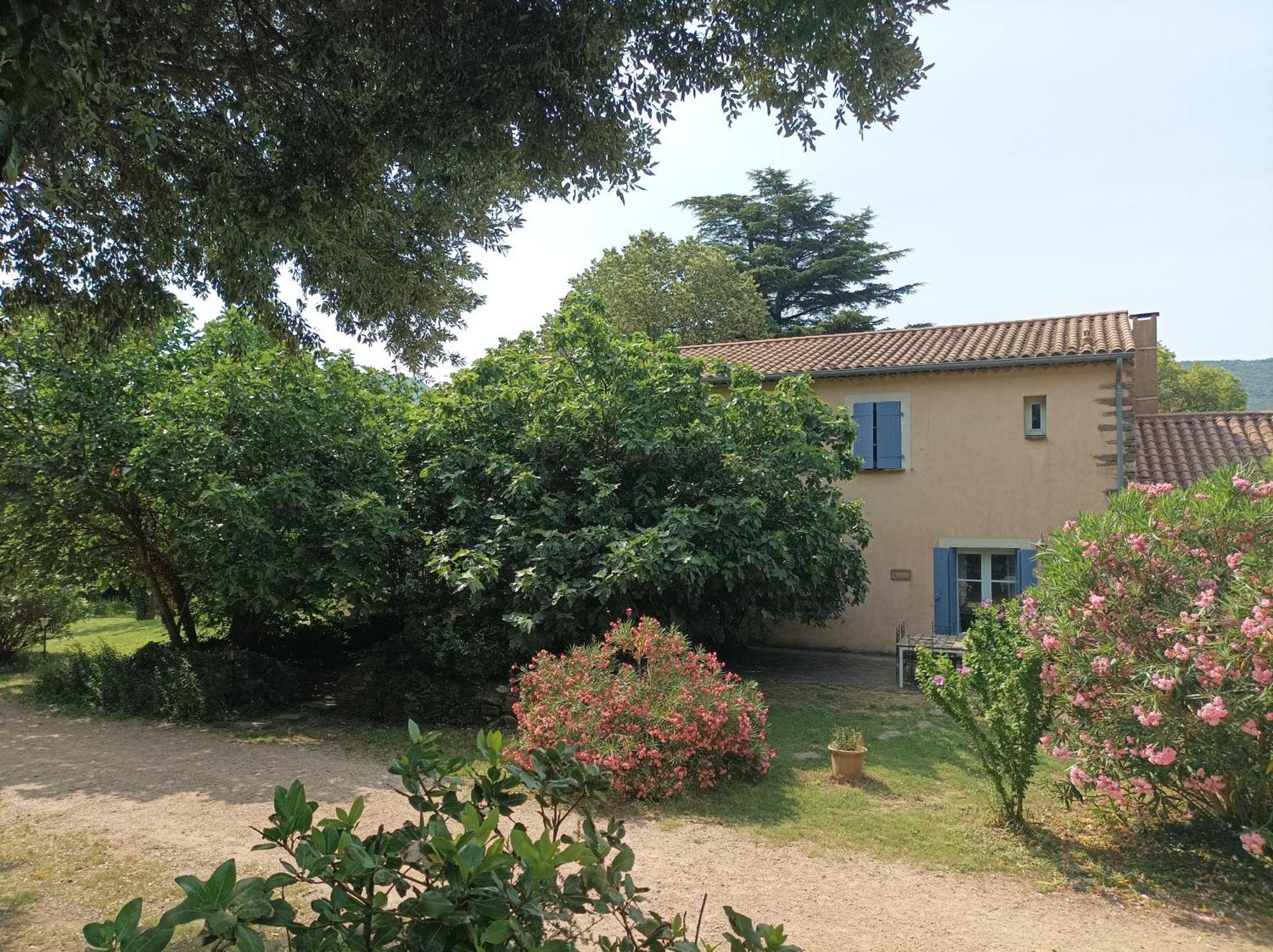 Chateau De Colombieres Sur Orb Buitenkant foto